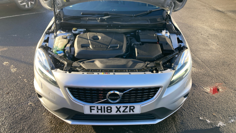 Volvo V40 T3 [152] R DESIGN Pro 5dr Petrol Hatchback